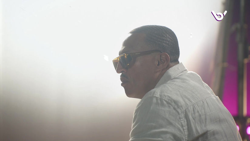 Buser makes History feat Mano Brown